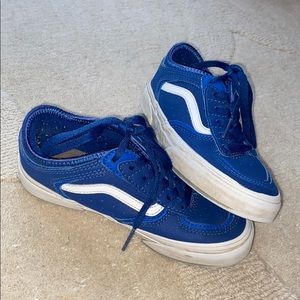 BOYS VANS SIZE 1 ADORABLE SNEAKERS